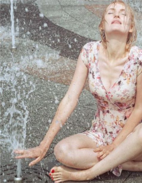 Rebel-LeMag-Sexualite-Femmes Fontaines